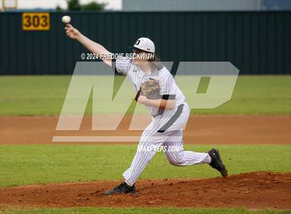 Thumbnail 1 in Sherman @ Denison photogallery.