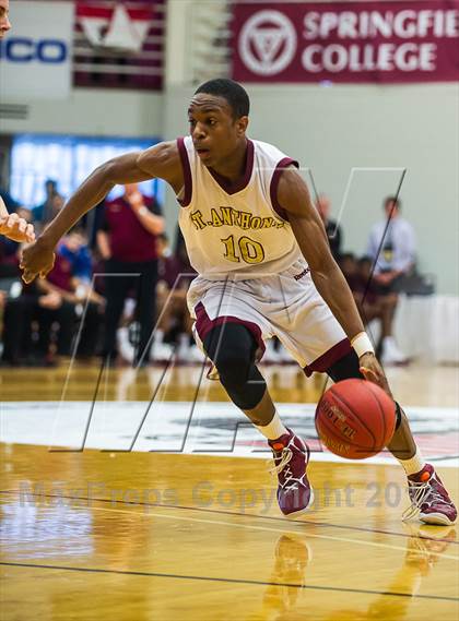 Thumbnail 3 in Paul VI vs. St. Anthony (Spalding Hoophall Classic) photogallery.