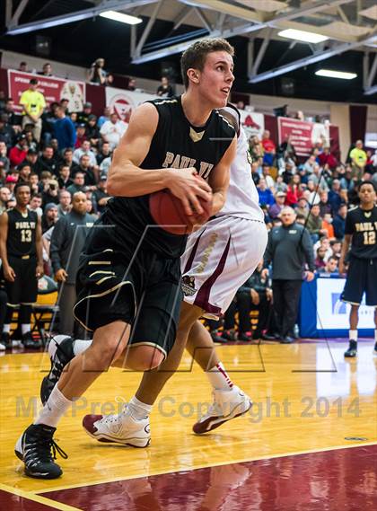 Thumbnail 2 in Paul VI vs. St. Anthony (Spalding Hoophall Classic) photogallery.