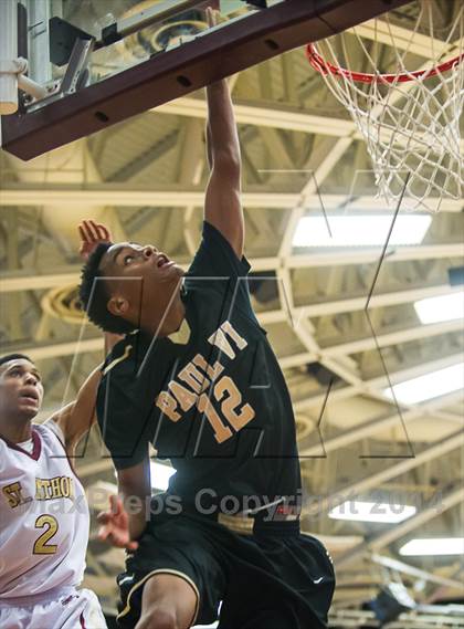 Thumbnail 1 in Paul VI vs. St. Anthony (Spalding Hoophall Classic) photogallery.