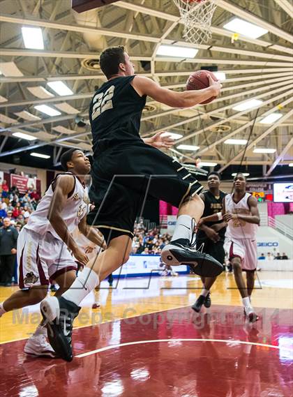 Thumbnail 3 in Paul VI vs. St. Anthony (Spalding Hoophall Classic) photogallery.