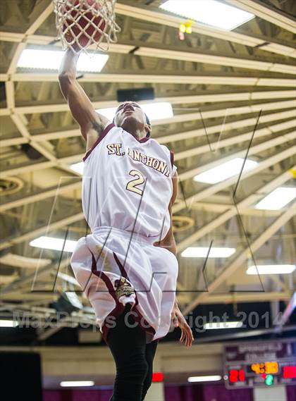 Thumbnail 1 in Paul VI vs. St. Anthony (Spalding Hoophall Classic) photogallery.