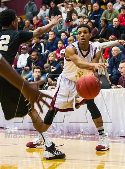 Thumbnail 2 in Paul VI vs. St. Anthony (Spalding Hoophall Classic) photogallery.