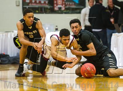 Thumbnail 2 in Paul VI vs. St. Anthony (Spalding Hoophall Classic) photogallery.