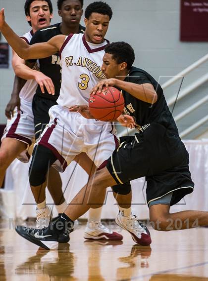 Thumbnail 2 in Paul VI vs. St. Anthony (Spalding Hoophall Classic) photogallery.