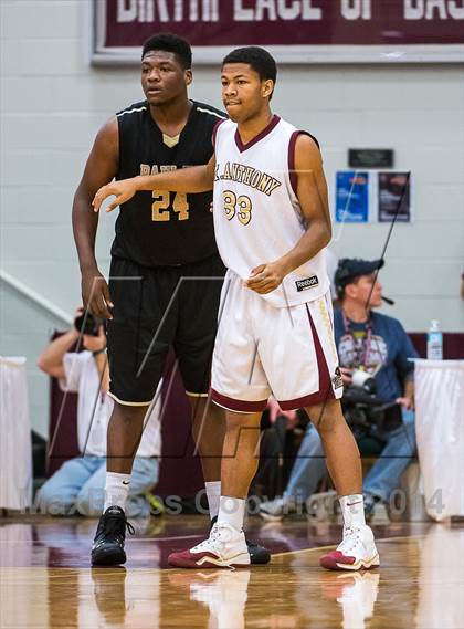 Thumbnail 2 in Paul VI vs. St. Anthony (Spalding Hoophall Classic) photogallery.