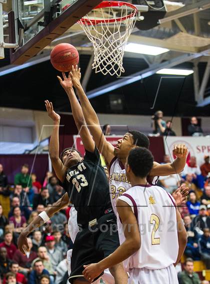 Thumbnail 2 in Paul VI vs. St. Anthony (Spalding Hoophall Classic) photogallery.