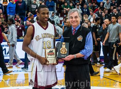Thumbnail 1 in Paul VI vs. St. Anthony (Spalding Hoophall Classic) photogallery.