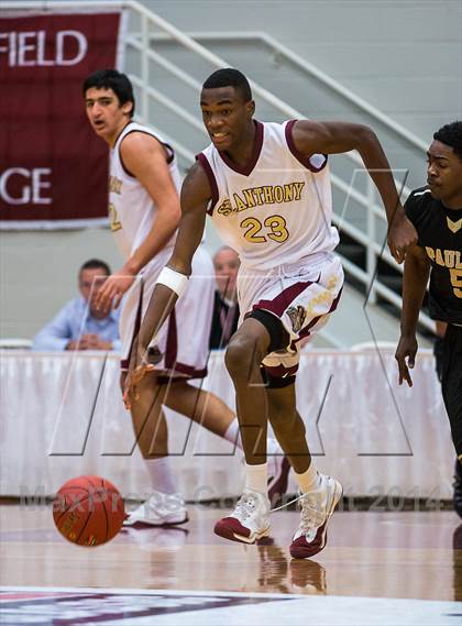 Thumbnail 2 in Paul VI vs. St. Anthony (Spalding Hoophall Classic) photogallery.