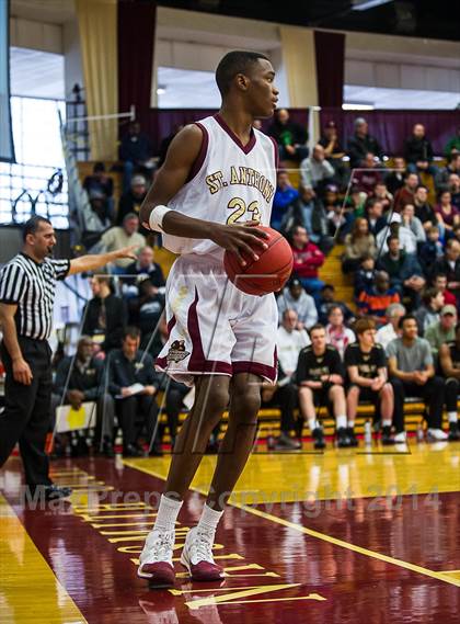 Thumbnail 3 in Paul VI vs. St. Anthony (Spalding Hoophall Classic) photogallery.