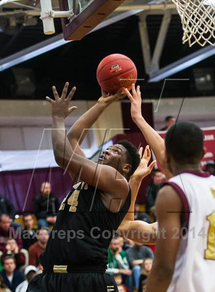 Thumbnail 2 in Paul VI vs. St. Anthony (Spalding Hoophall Classic) photogallery.