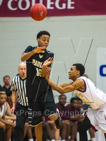 Thumbnail 1 in Paul VI vs. St. Anthony (Spalding Hoophall Classic) photogallery.