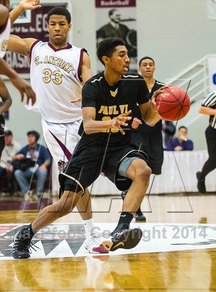 Thumbnail 3 in Paul VI vs. St. Anthony (Spalding Hoophall Classic) photogallery.