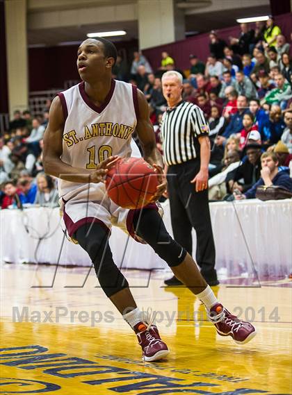 Thumbnail 2 in Paul VI vs. St. Anthony (Spalding Hoophall Classic) photogallery.