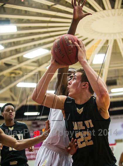 Thumbnail 3 in Paul VI vs. St. Anthony (Spalding Hoophall Classic) photogallery.