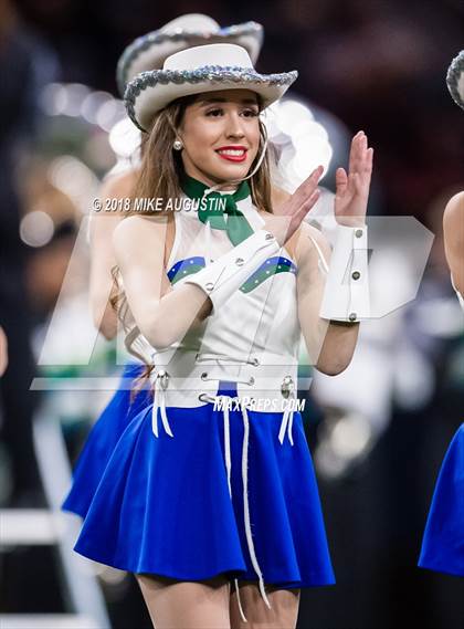 Thumbnail 2 in Ennis @ Reedy (UIL 5A DII Bi-District) photogallery.