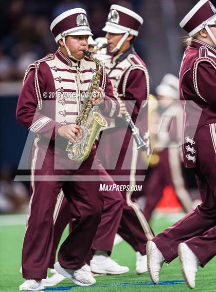 Thumbnail 2 in Ennis @ Reedy (UIL 5A DII Bi-District) photogallery.