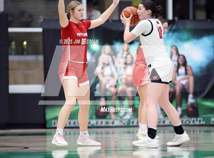 Thumbnail 2 in Pottsboro vs. Winnsboro (UIL 3A D1 Bi-District Basketball Playoff) photogallery.