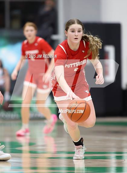 Thumbnail 1 in Pottsboro vs. Winnsboro (UIL 3A D1 Bi-District Basketball Playoff) photogallery.