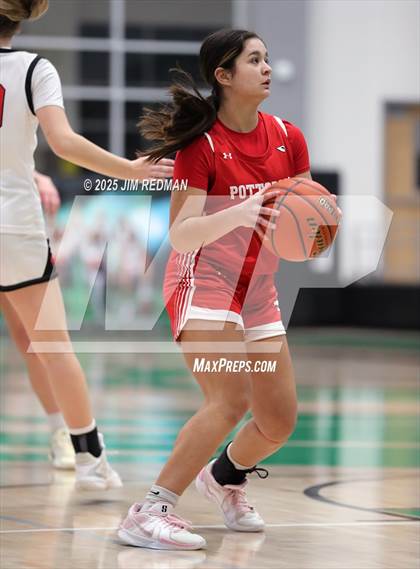 Thumbnail 3 in Pottsboro vs. Winnsboro (UIL 3A D1 Bi-District Basketball Playoff) photogallery.