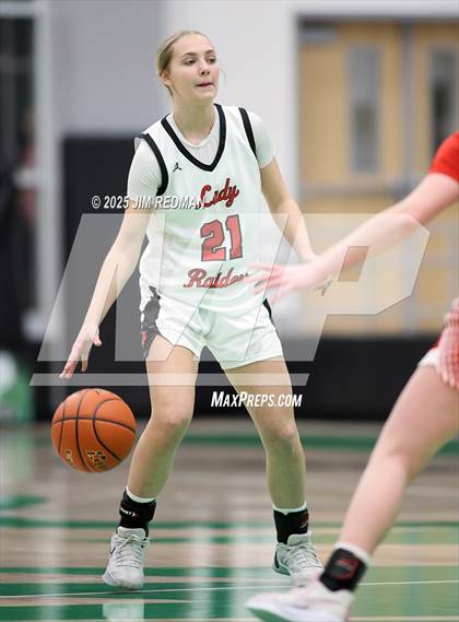 Thumbnail 3 in Pottsboro vs. Winnsboro (UIL 3A D1 Bi-District Basketball Playoff) photogallery.