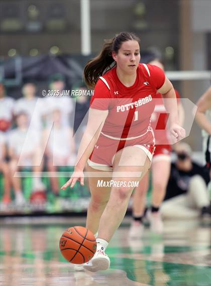 Thumbnail 1 in Pottsboro vs. Winnsboro (UIL 3A D1 Bi-District Basketball Playoff) photogallery.