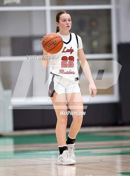 Thumbnail 3 in Pottsboro vs. Winnsboro (UIL 3A D1 Bi-District Basketball Playoff) photogallery.