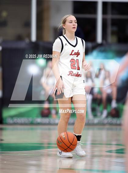 Thumbnail 1 in Pottsboro vs. Winnsboro (UIL 3A D1 Bi-District Basketball Playoff) photogallery.