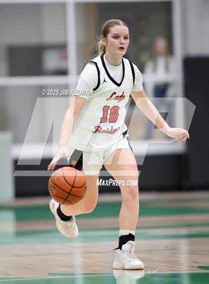 Thumbnail 2 in Pottsboro vs. Winnsboro (UIL 3A D1 Bi-District Basketball Playoff) photogallery.
