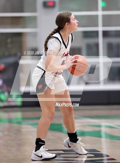 Thumbnail 1 in Pottsboro vs. Winnsboro (UIL 3A D1 Bi-District Basketball Playoff) photogallery.