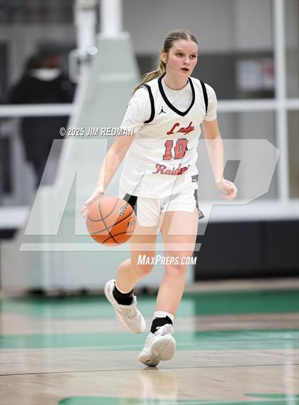 Thumbnail 3 in Pottsboro vs. Winnsboro (UIL 3A D1 Bi-District Basketball Playoff) photogallery.