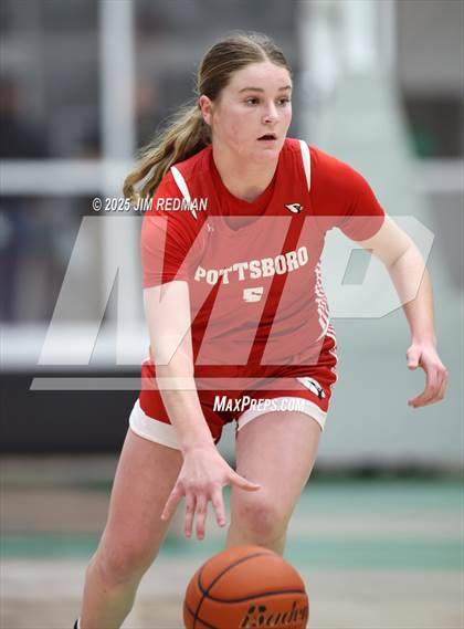 Thumbnail 2 in Pottsboro vs. Winnsboro (UIL 3A D1 Bi-District Basketball Playoff) photogallery.