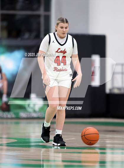 Thumbnail 2 in Pottsboro vs. Winnsboro (UIL 3A D1 Bi-District Basketball Playoff) photogallery.