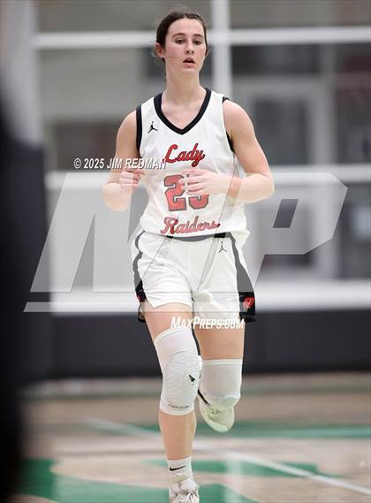 Thumbnail 3 in Pottsboro vs. Winnsboro (UIL 3A D1 Bi-District Basketball Playoff) photogallery.