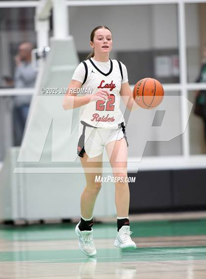 Thumbnail 2 in Pottsboro vs. Winnsboro (UIL 3A D1 Bi-District Basketball Playoff) photogallery.