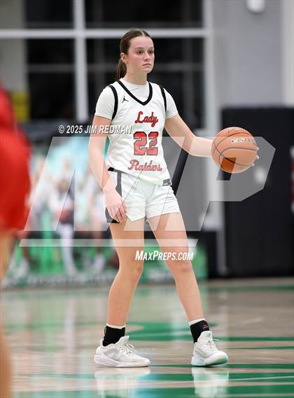 Thumbnail 2 in Pottsboro vs. Winnsboro (UIL 3A D1 Bi-District Basketball Playoff) photogallery.