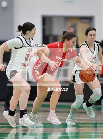 Thumbnail 2 in Pottsboro vs. Winnsboro (UIL 3A D1 Bi-District Basketball Playoff) photogallery.