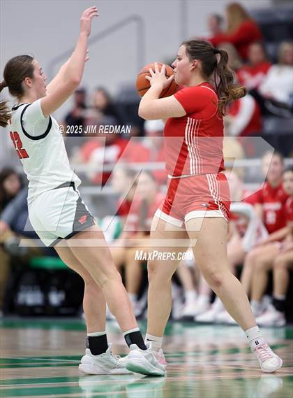 Thumbnail 1 in Pottsboro vs. Winnsboro (UIL 3A D1 Bi-District Basketball Playoff) photogallery.