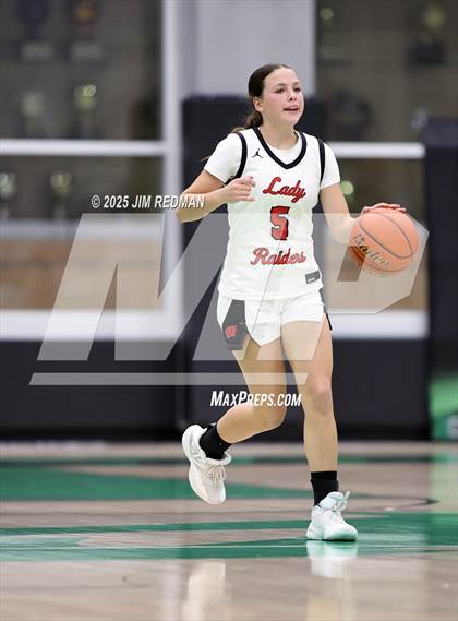 Thumbnail 2 in Pottsboro vs. Winnsboro (UIL 3A D1 Bi-District Basketball Playoff) photogallery.