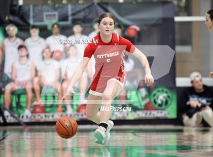 Thumbnail 1 in Pottsboro vs. Winnsboro (UIL 3A D1 Bi-District Basketball Playoff) photogallery.