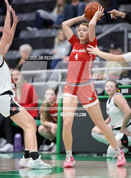 Thumbnail 1 in Pottsboro vs. Winnsboro (UIL 3A D1 Bi-District Basketball Playoff) photogallery.
