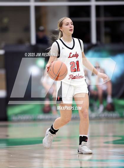 Thumbnail 2 in Pottsboro vs. Winnsboro (UIL 3A D1 Bi-District Basketball Playoff) photogallery.