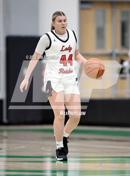 Thumbnail 1 in Pottsboro vs. Winnsboro (UIL 3A D1 Bi-District Basketball Playoff) photogallery.