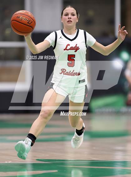 Thumbnail 3 in Pottsboro vs. Winnsboro (UIL 3A D1 Bi-District Basketball Playoff) photogallery.