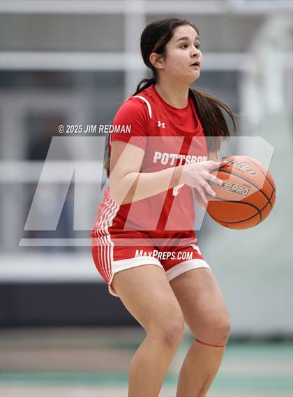 Thumbnail 2 in Pottsboro vs. Winnsboro (UIL 3A D1 Bi-District Basketball Playoff) photogallery.