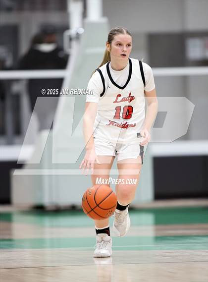 Thumbnail 2 in Pottsboro vs. Winnsboro (UIL 3A D1 Bi-District Basketball Playoff) photogallery.