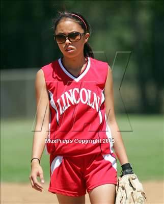 Thumbnail 1 in Lincoln-Stockton vs Vacaville (Sec. Playoff) photogallery.