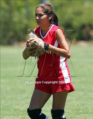 Thumbnail 2 in Lincoln-Stockton vs Vacaville (Sec. Playoff) photogallery.