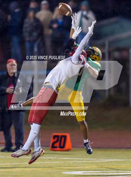 Thumbnail 3 in East Valley @ Tumwater (WIAA State 2A Semi Final) photogallery.