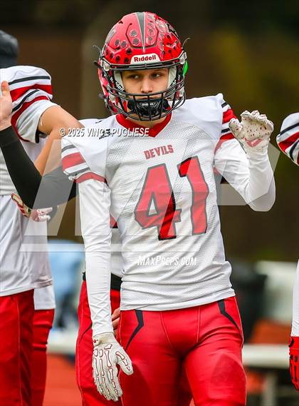 Thumbnail 1 in East Valley @ Tumwater (WIAA State 2A Semi Final) photogallery.